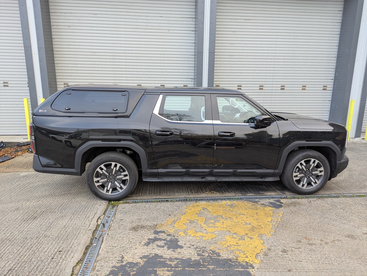 Maxus ETerron 9 (25-ON) SJS Side Opening Hardtop Double Cab   With Central Locking