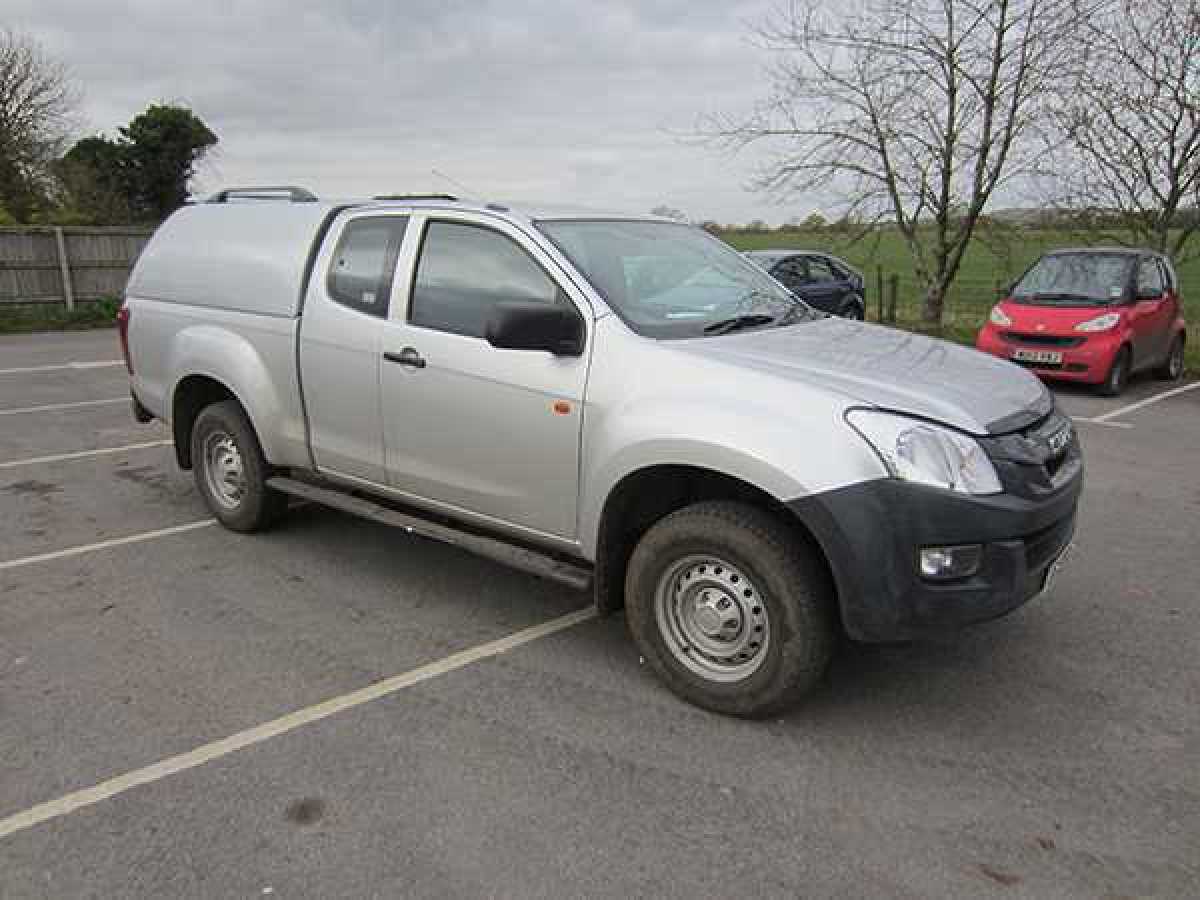 photo for  Isuzu D-Max SJS Solid Sided Hardtop King / Extra Cab - Central Locking Optional Extra
