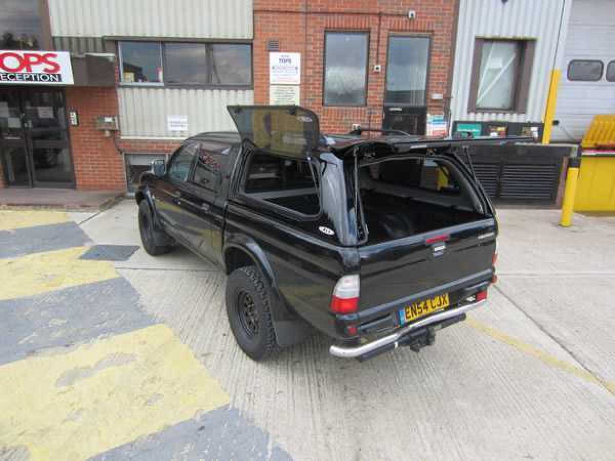 photo for  Mitsubishi L200 SJS Side Opening Canopy / Hardtop Double Cab