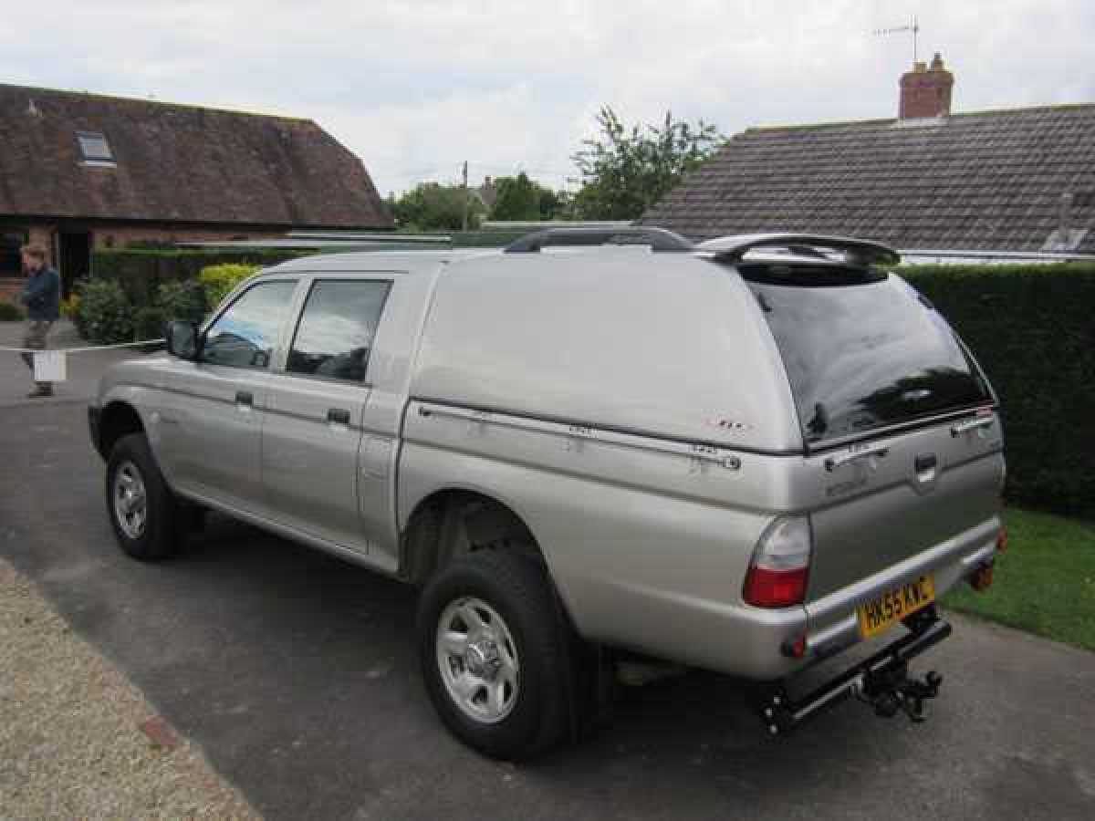 photo for  Mitsubishi L200 SJS Solid Sided Canopy / Hardtop Double Cab