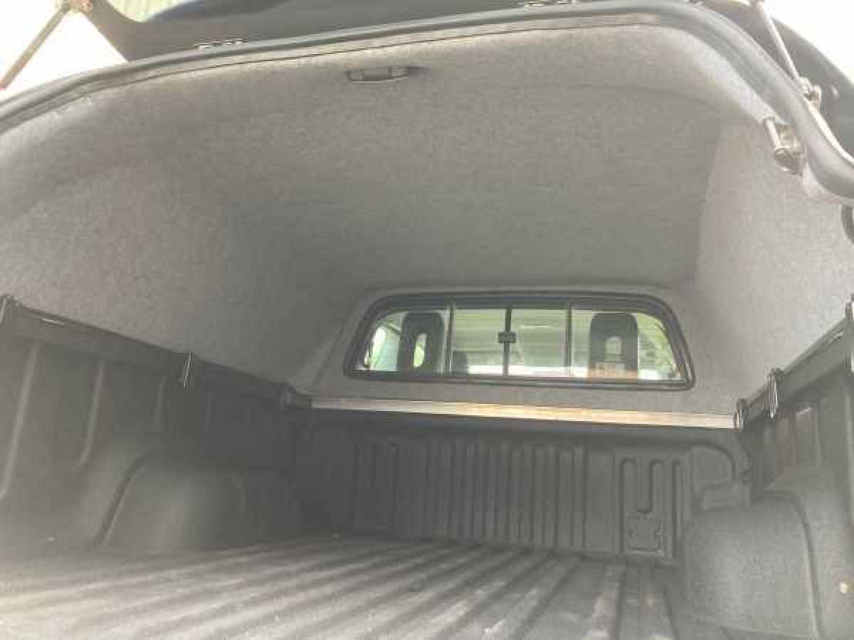 photo for Toyota Hilux SJS Solid Sided Hardtop King / Extra Cab - Central Locking Optional Extra